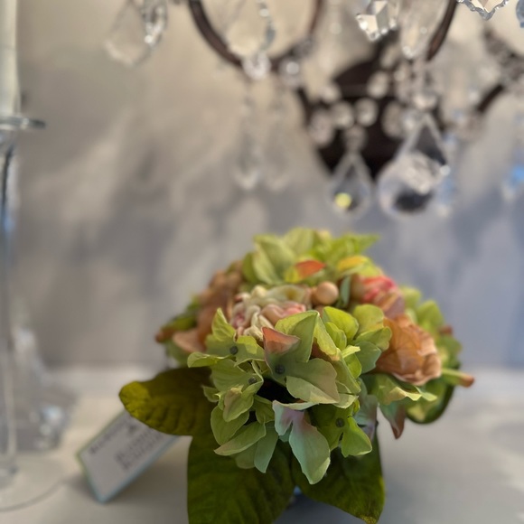 AUTHENTIC McKenzie Child's Bouquet - Picture 4 of 4